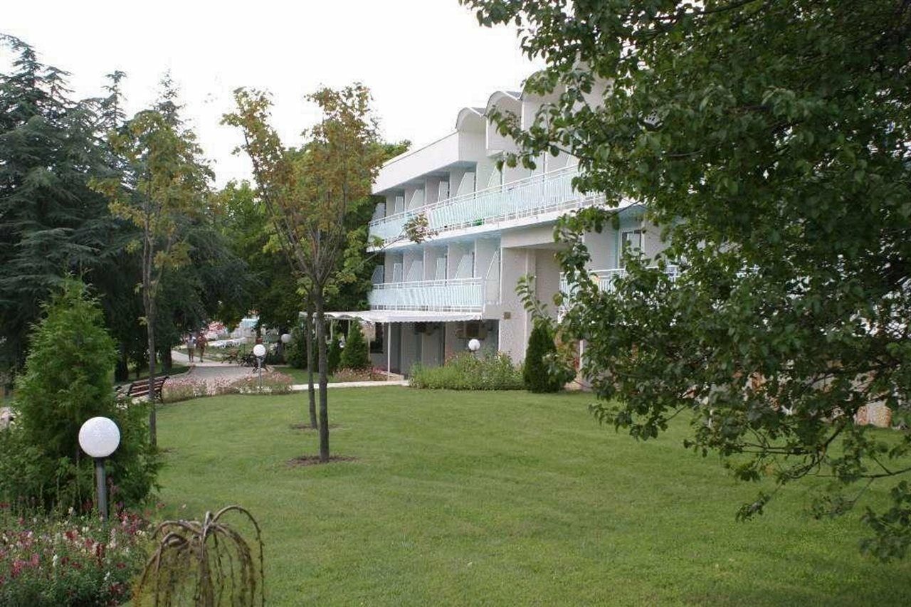 Hotel Orhidea アルベナ エクステリア 写真